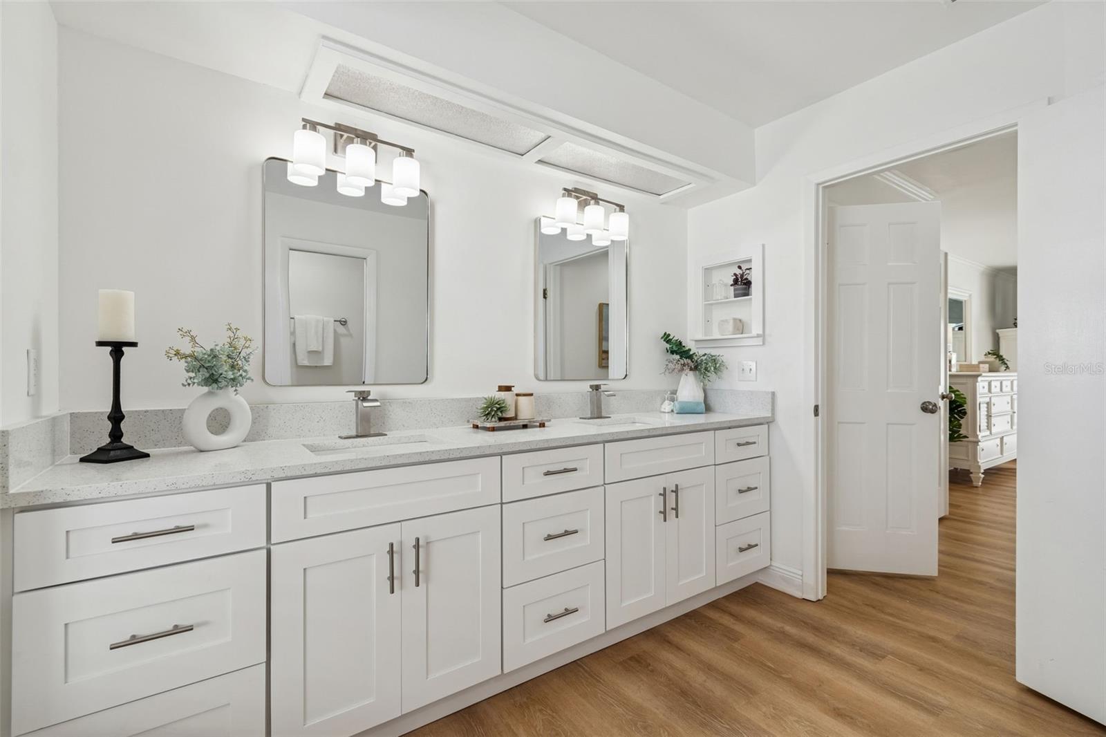 HAMPTON LAKES PH I - Residential