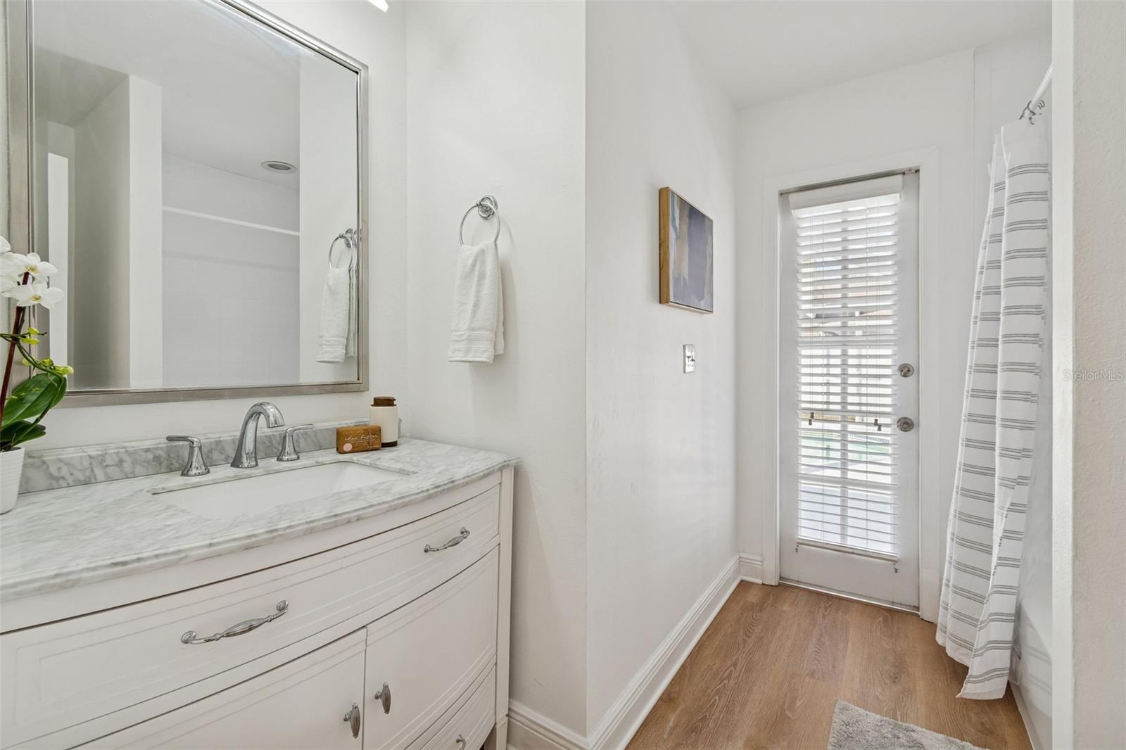 HAMPTON LAKES PH I - Residential