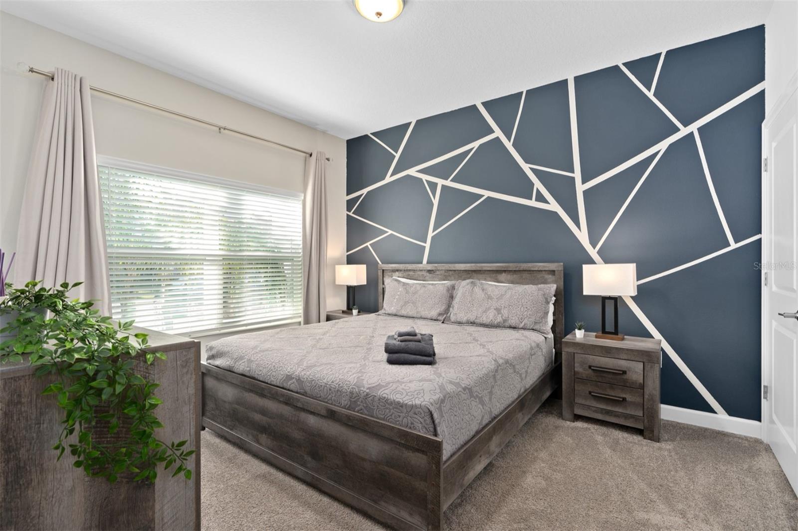 8989 CABOT CLIFFS DRIVE