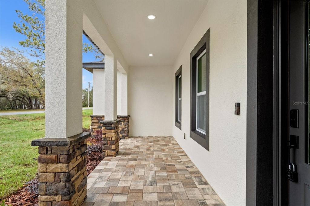 Photo of 11374 Paramount Avenue, Weeki Wachee, FL 34614 (MLS # W7881340)