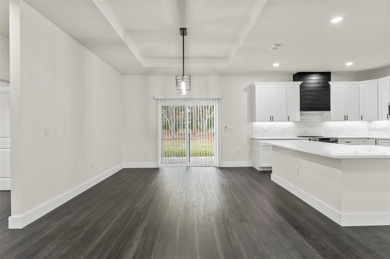 ROYAL HIGHLANDS - Residential