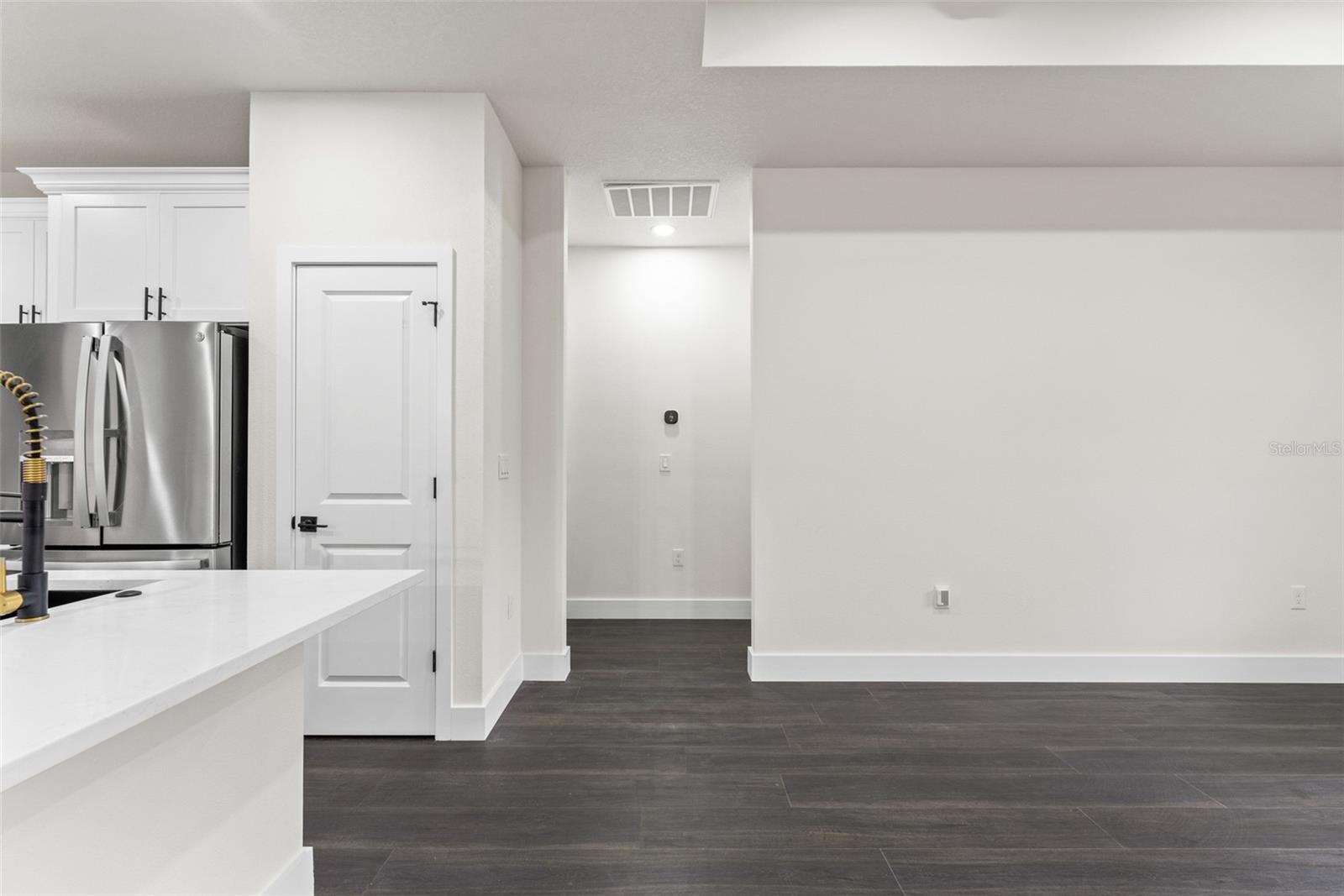 ROYAL HIGHLANDS - Residential