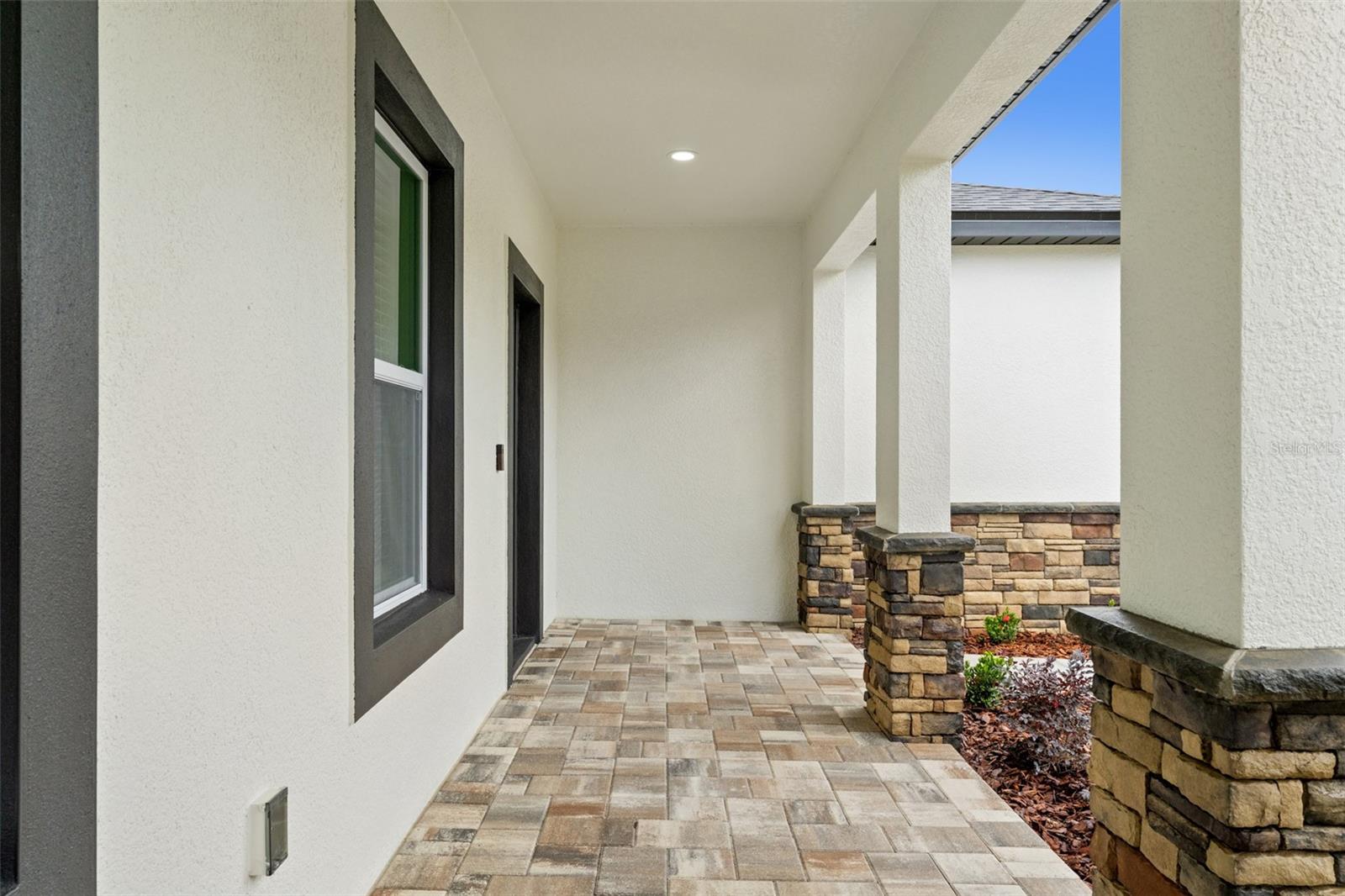 ROYAL HIGHLANDS - Residential