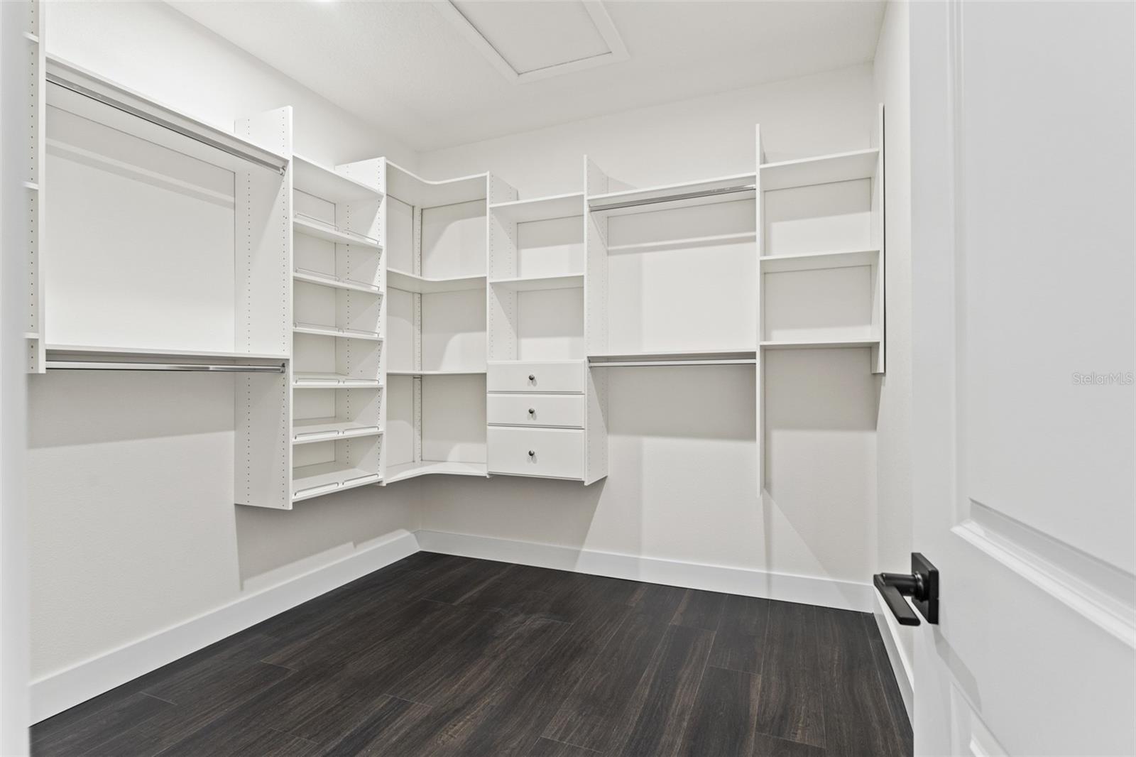 ROYAL HIGHLANDS - Residential