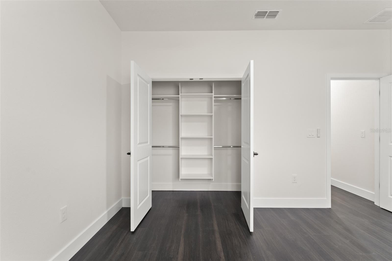 ROYAL HIGHLANDS - Residential