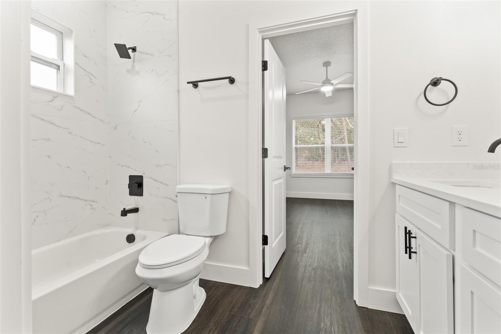 ROYAL HIGHLANDS - Residential