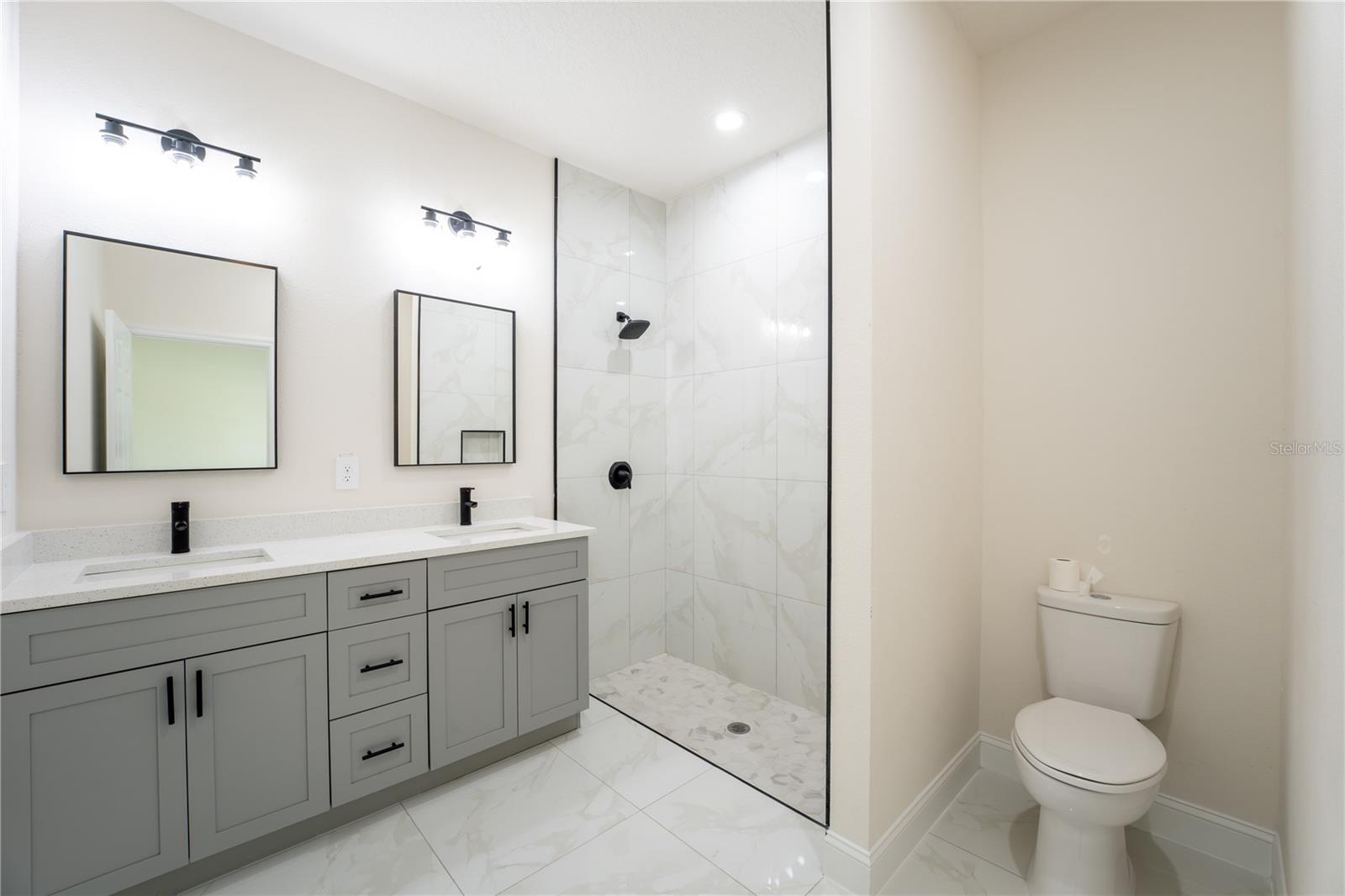 DAYTONA PARK ESTATES SEC E - Residential