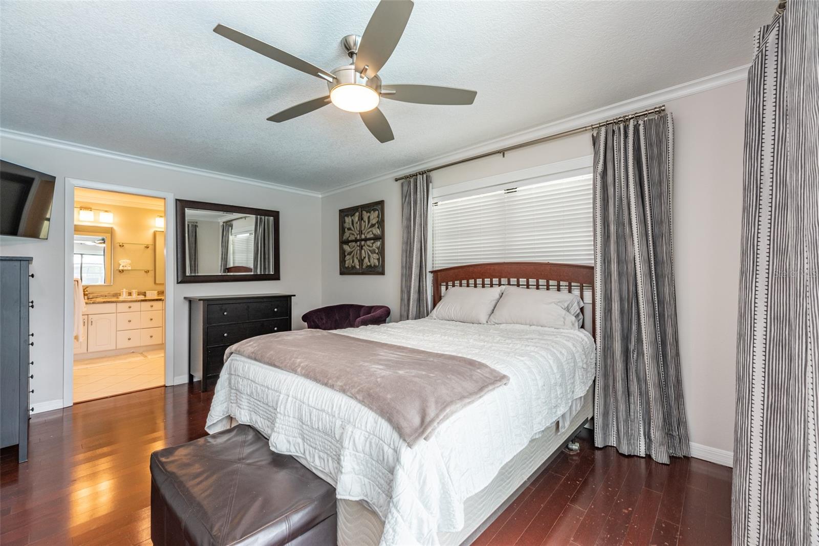 A RESUB OF A POR OF APOLLO - Residential Lease