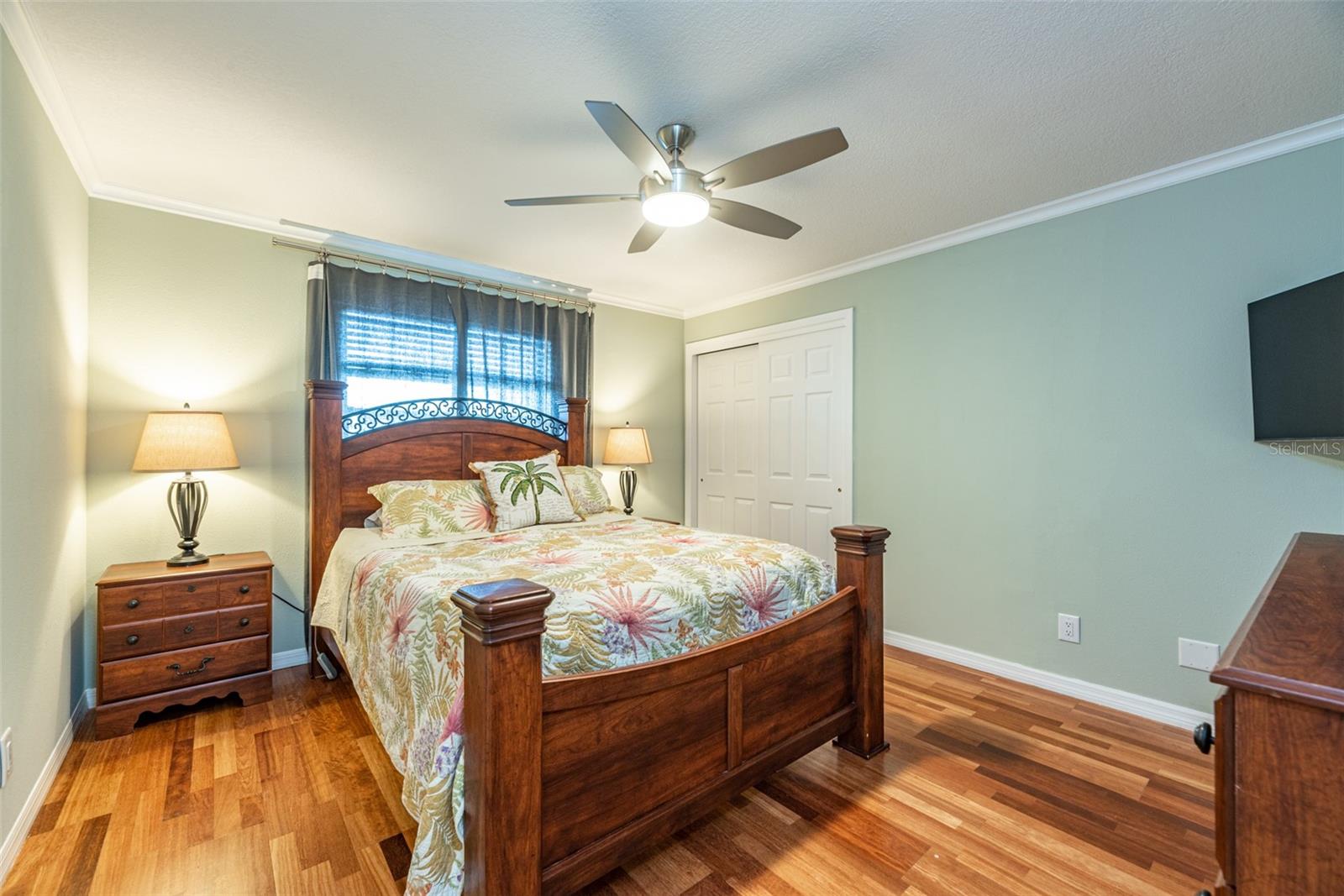 A RESUB OF A POR OF APOLLO - Residential Lease