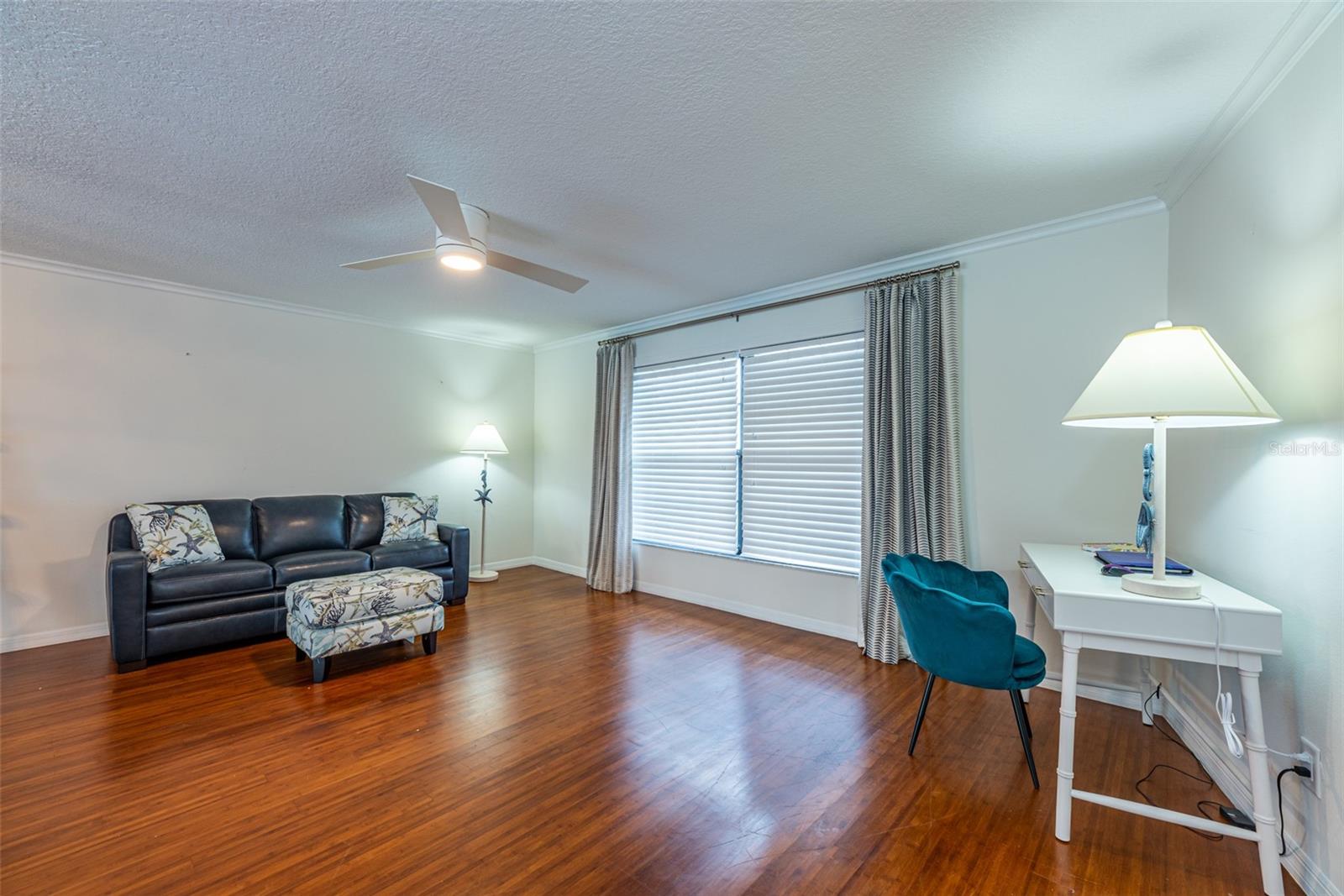 A RESUB OF A POR OF APOLLO - Residential Lease