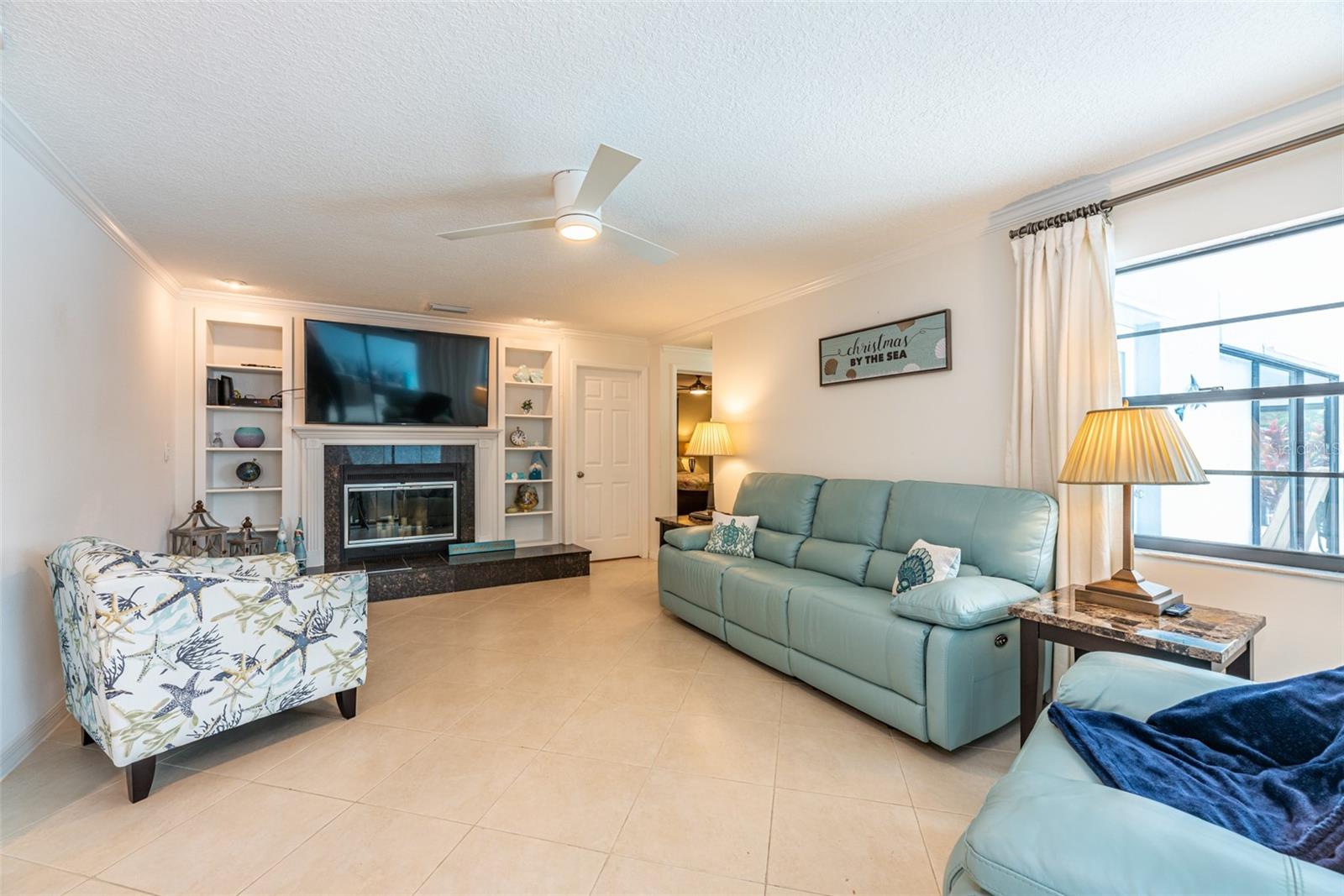 A RESUB OF A POR OF APOLLO - Residential Lease