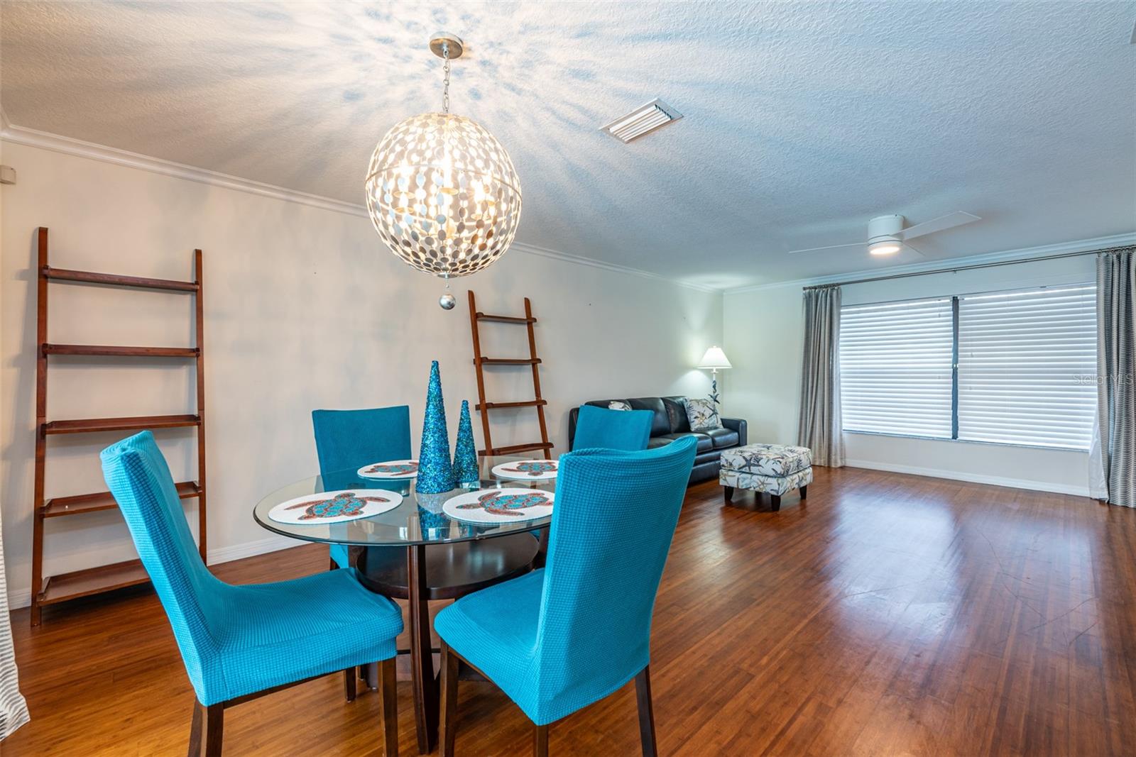 A RESUB OF A POR OF APOLLO - Residential Lease