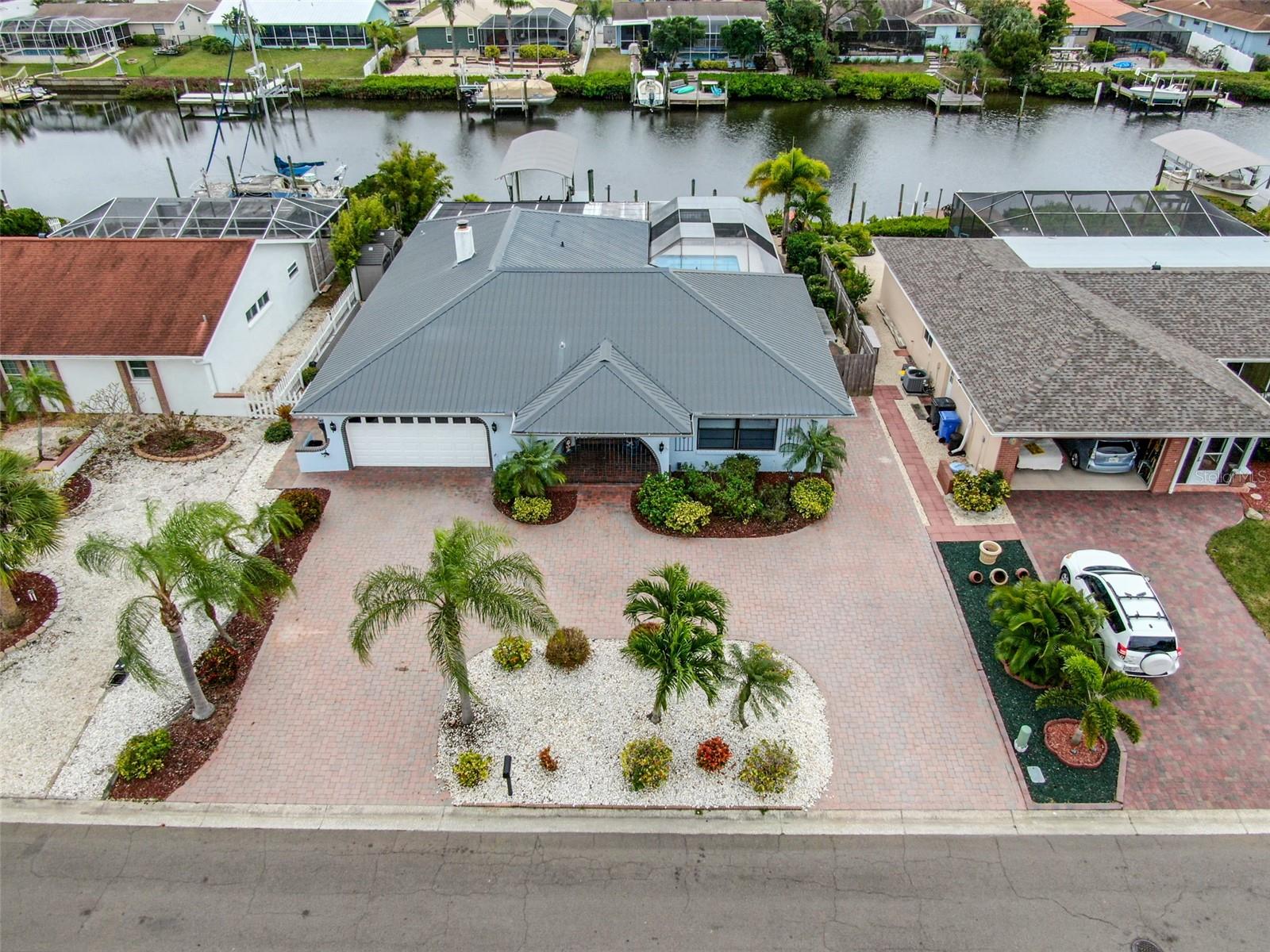 A RESUB OF A POR OF APOLLO - Residential Lease