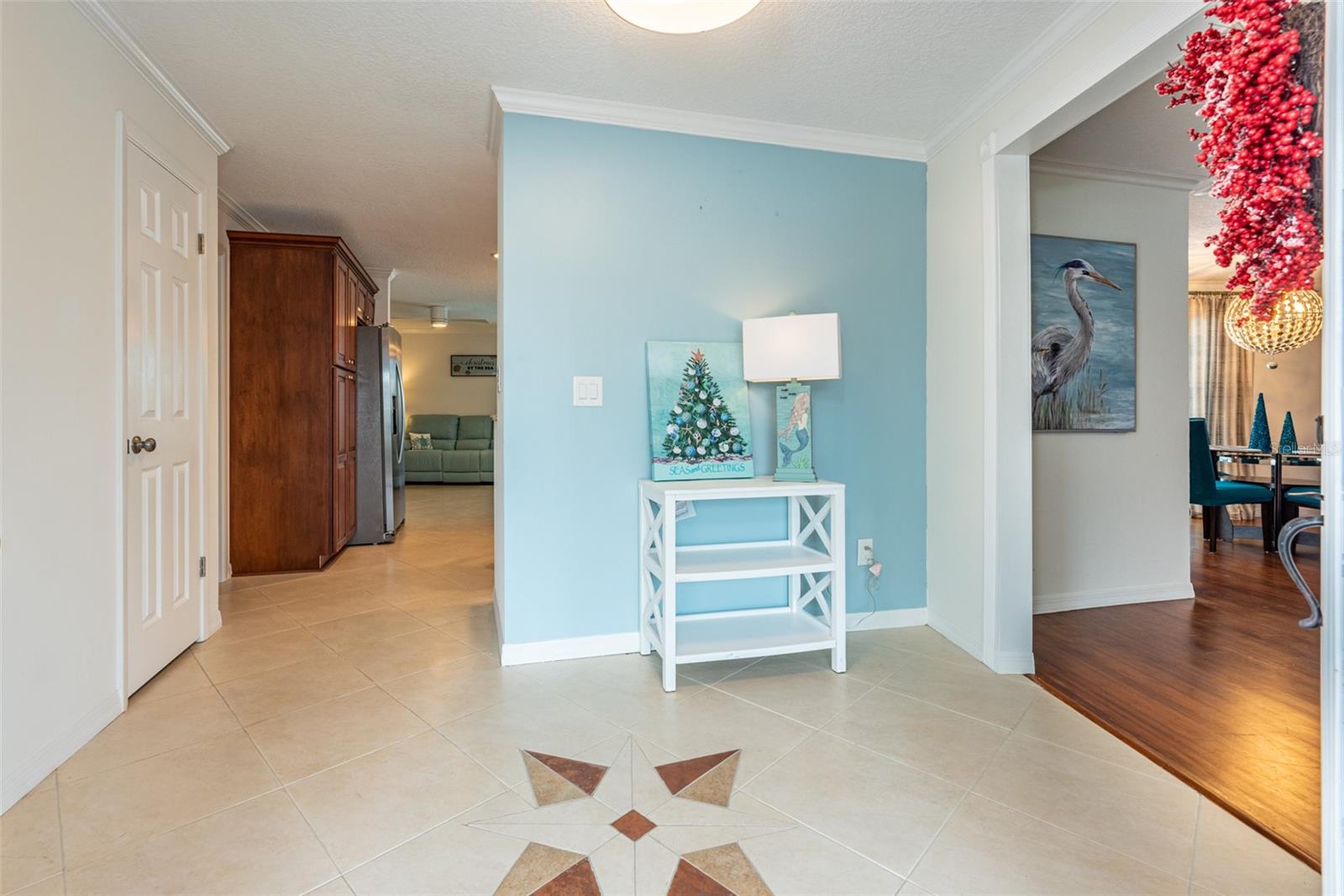 A RESUB OF A POR OF APOLLO - Residential Lease