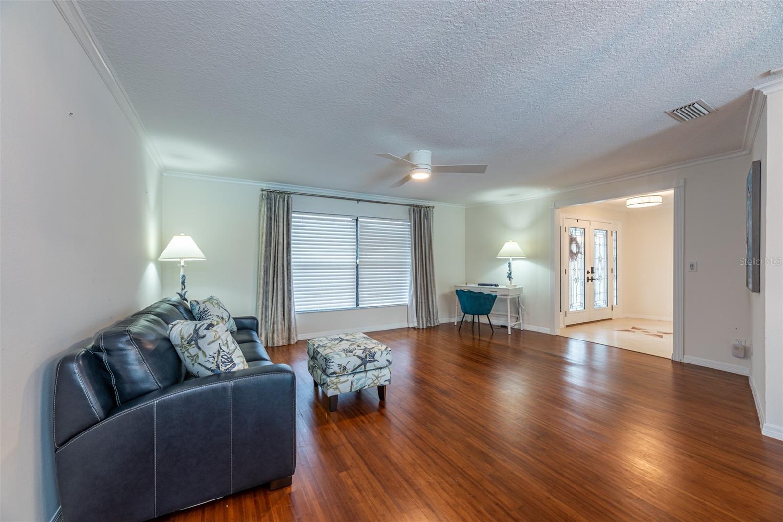 A RESUB OF A POR OF APOLLO - Residential Lease