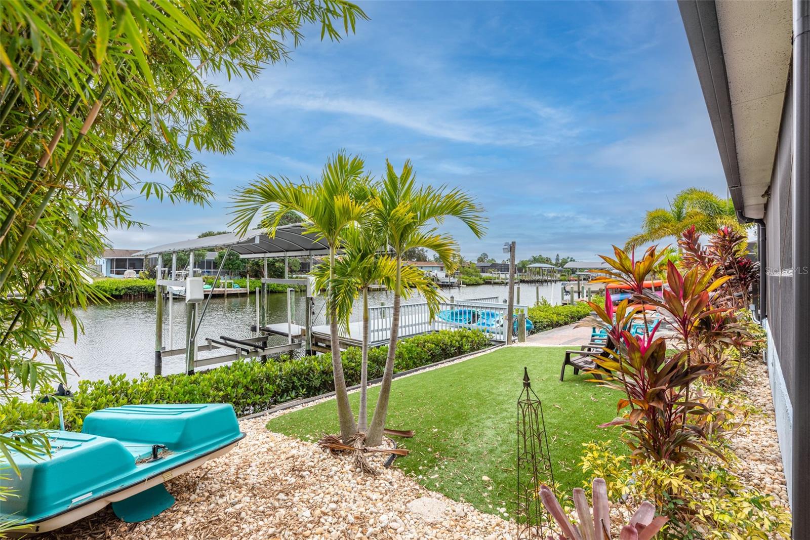 A RESUB OF A POR OF APOLLO - Residential Lease