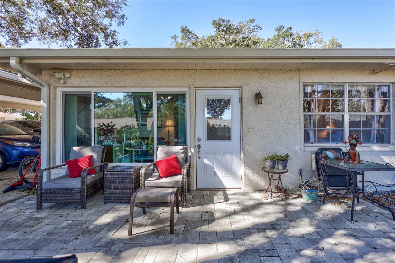 PATIO CONDO 1 - Residential