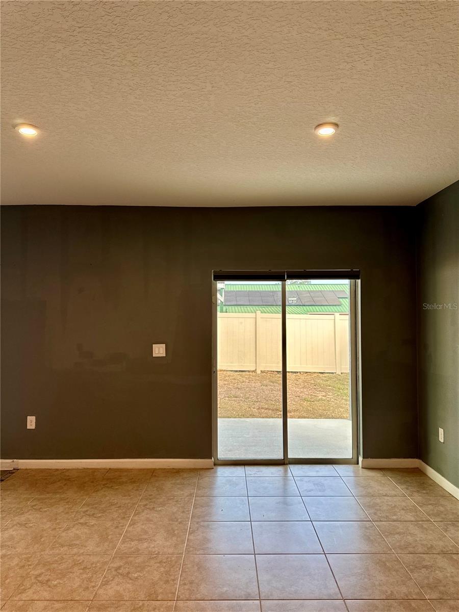 SOUTHERN XING - Residential Lease