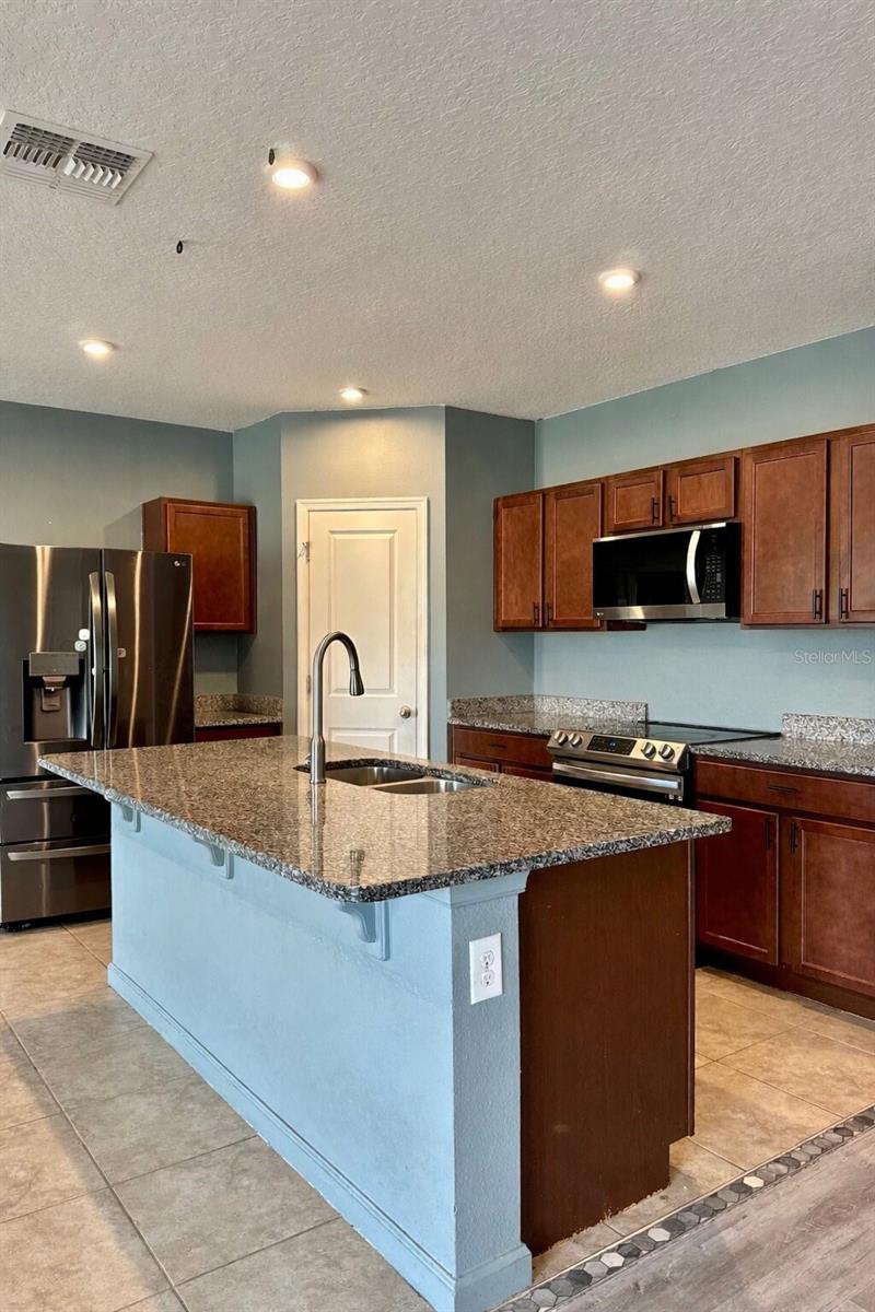 SOUTHERN XING - Residential Lease