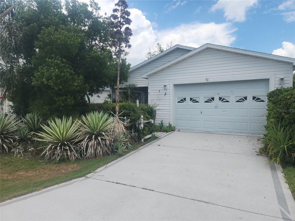 Photo of 17449 SE 81st Newberry Court, The Villages, FL 32162 (MLS # V4950096)