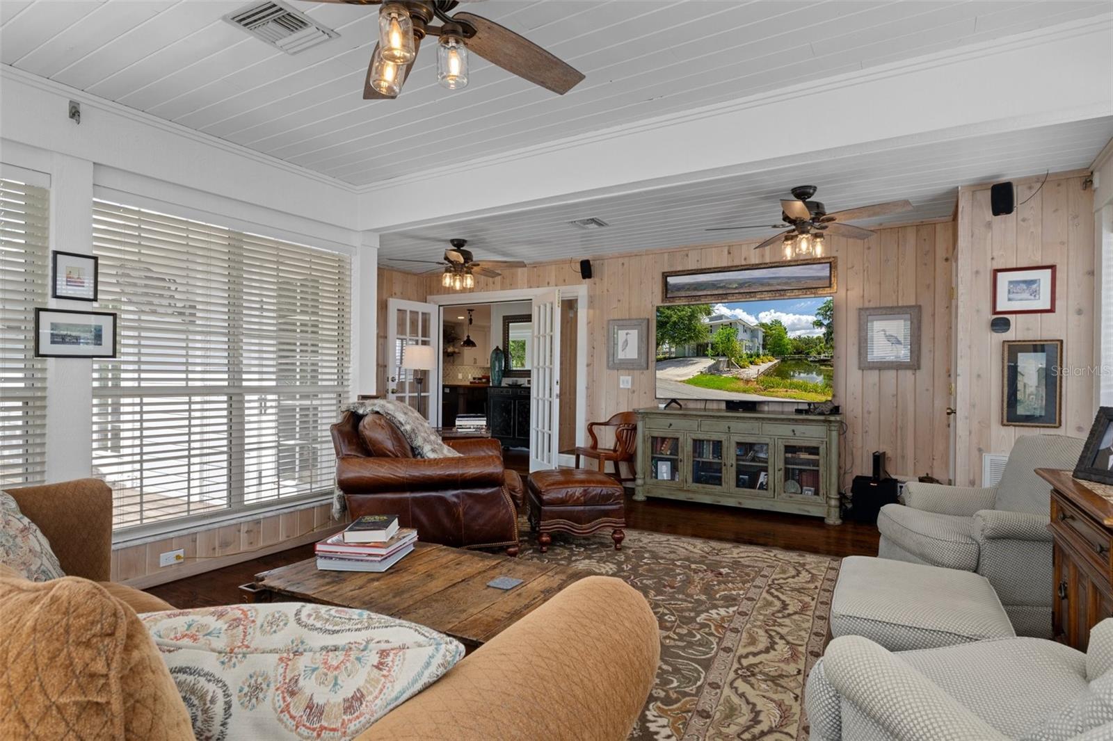 WOODWARD PARK - Residential