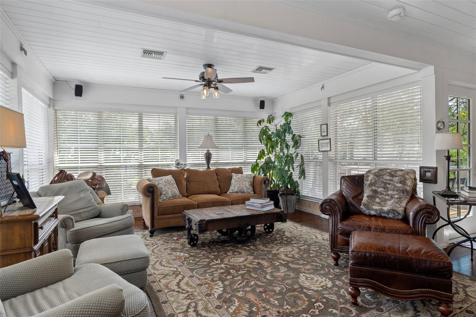 WOODWARD PARK - Residential