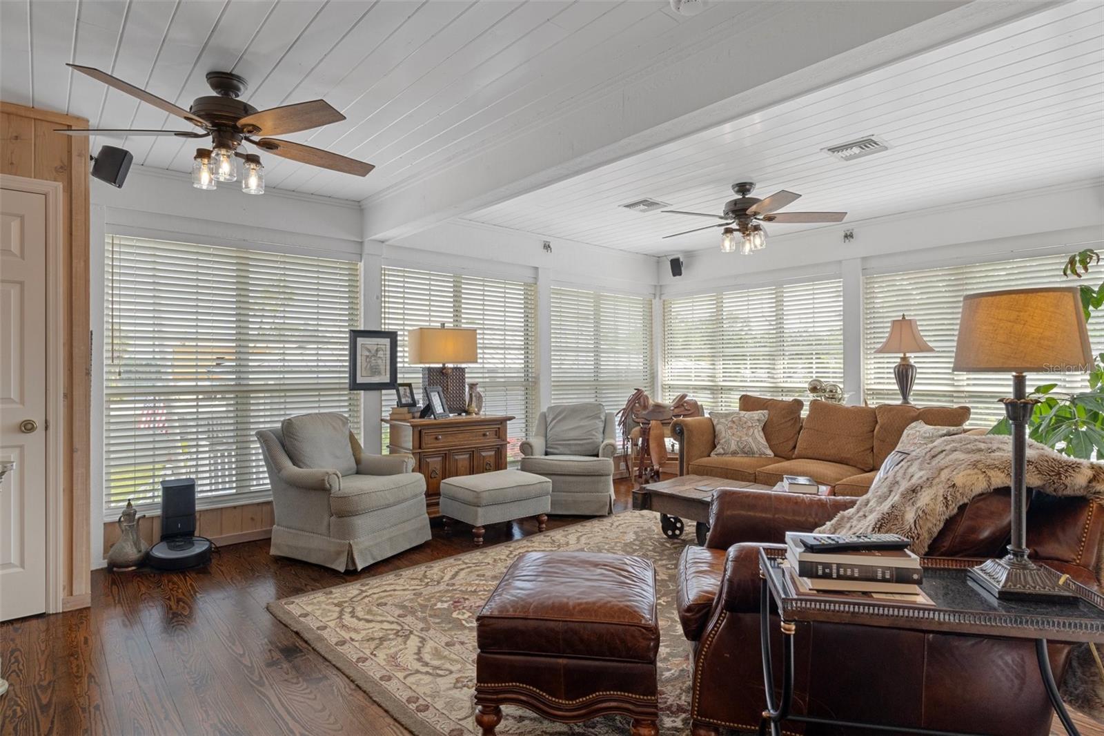 WOODWARD PARK - Residential