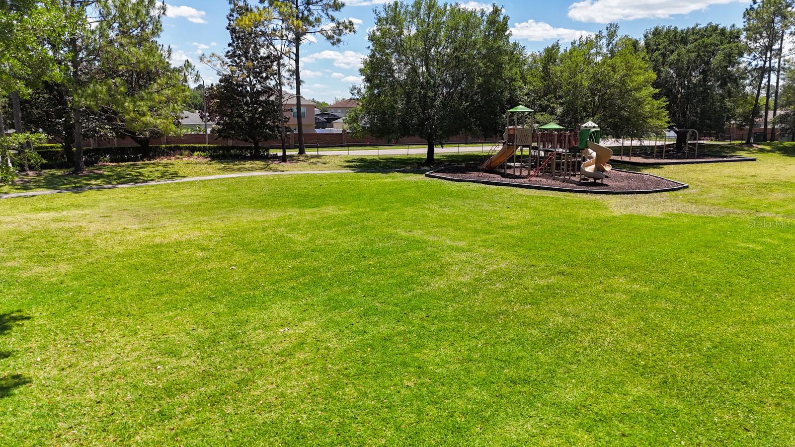 CORNER LAKE PH 03 A & B - Residential