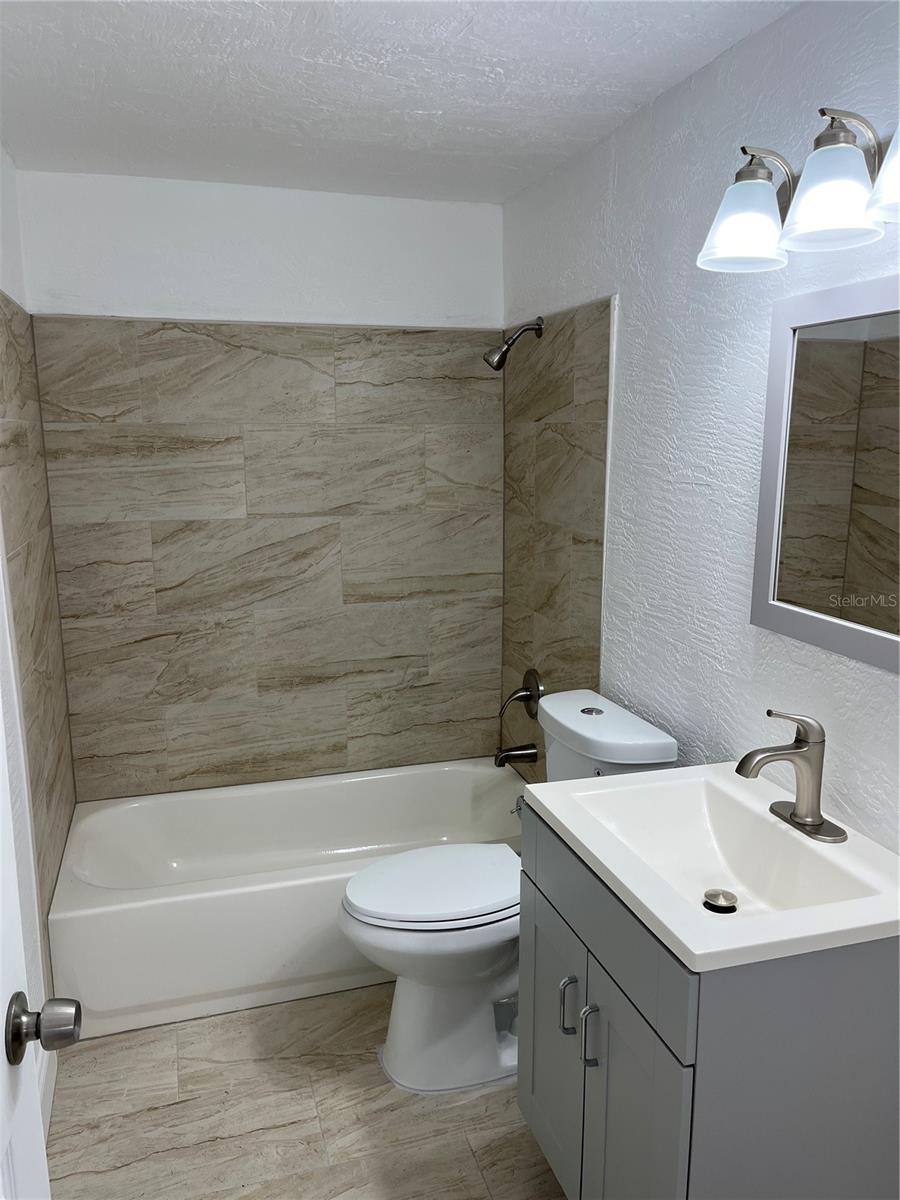 CONNORS NEW SMYRNA - Residential Lease