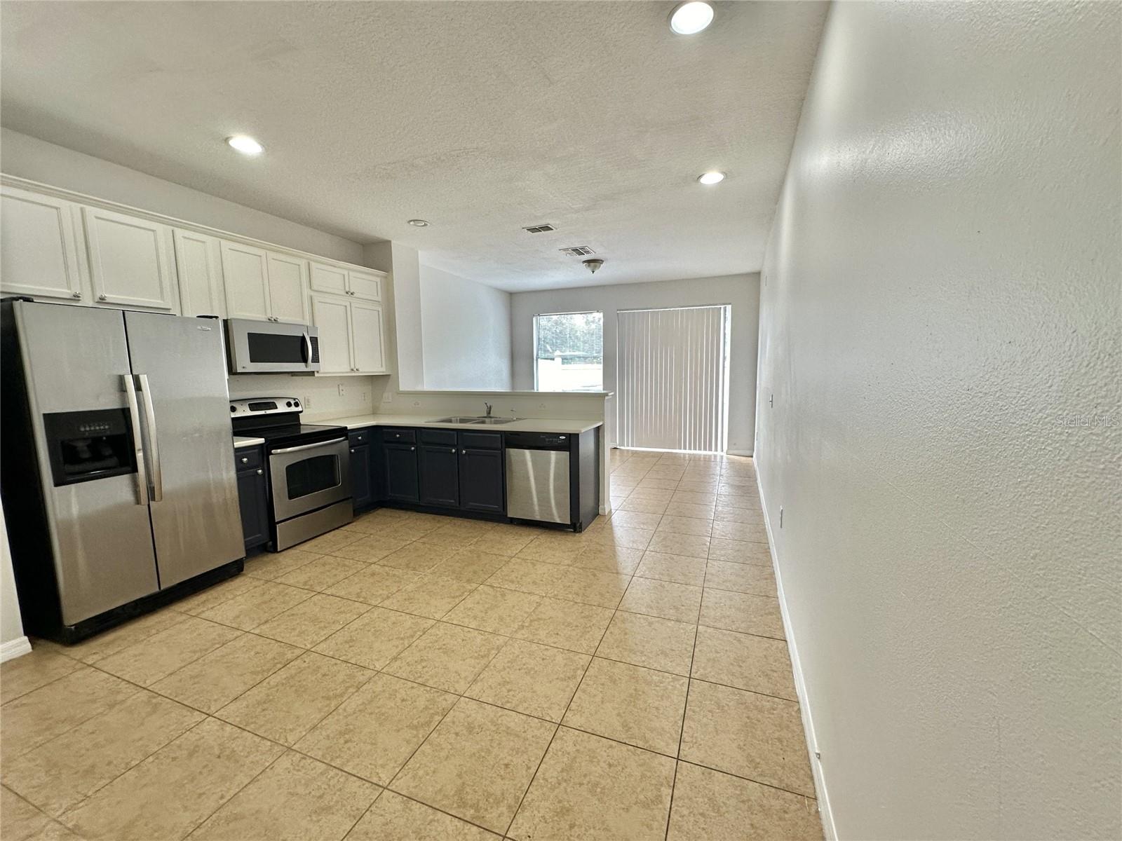 PARADISE CAY - Residential Lease