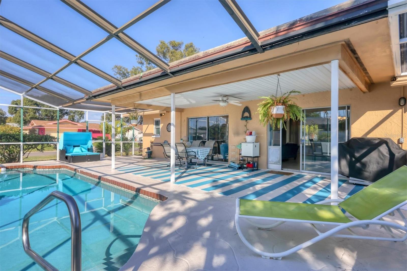 VILLAGE GREEN OF BRADENTON - Residential