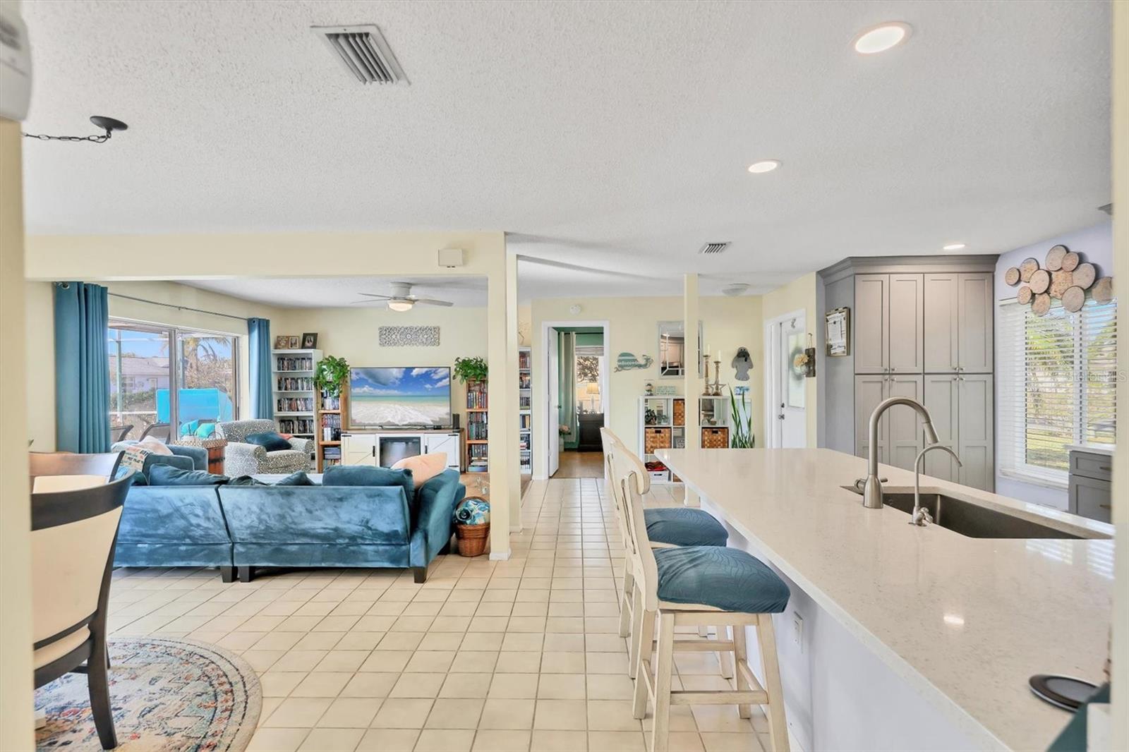 VILLAGE GREEN OF BRADENTON - Residential