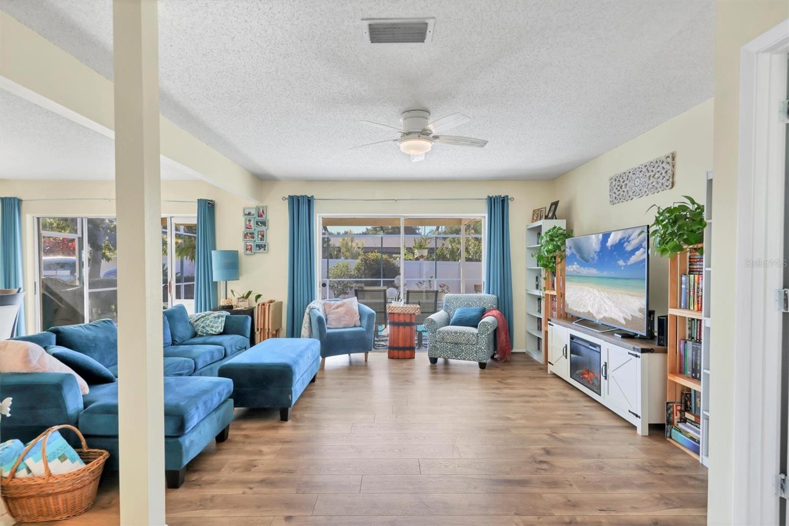 VILLAGE GREEN OF BRADENTON - Residential