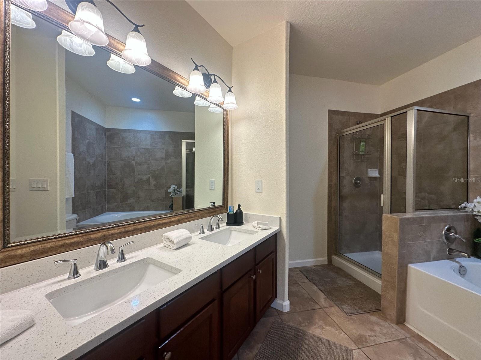 BELLA PIAZZA - Residential