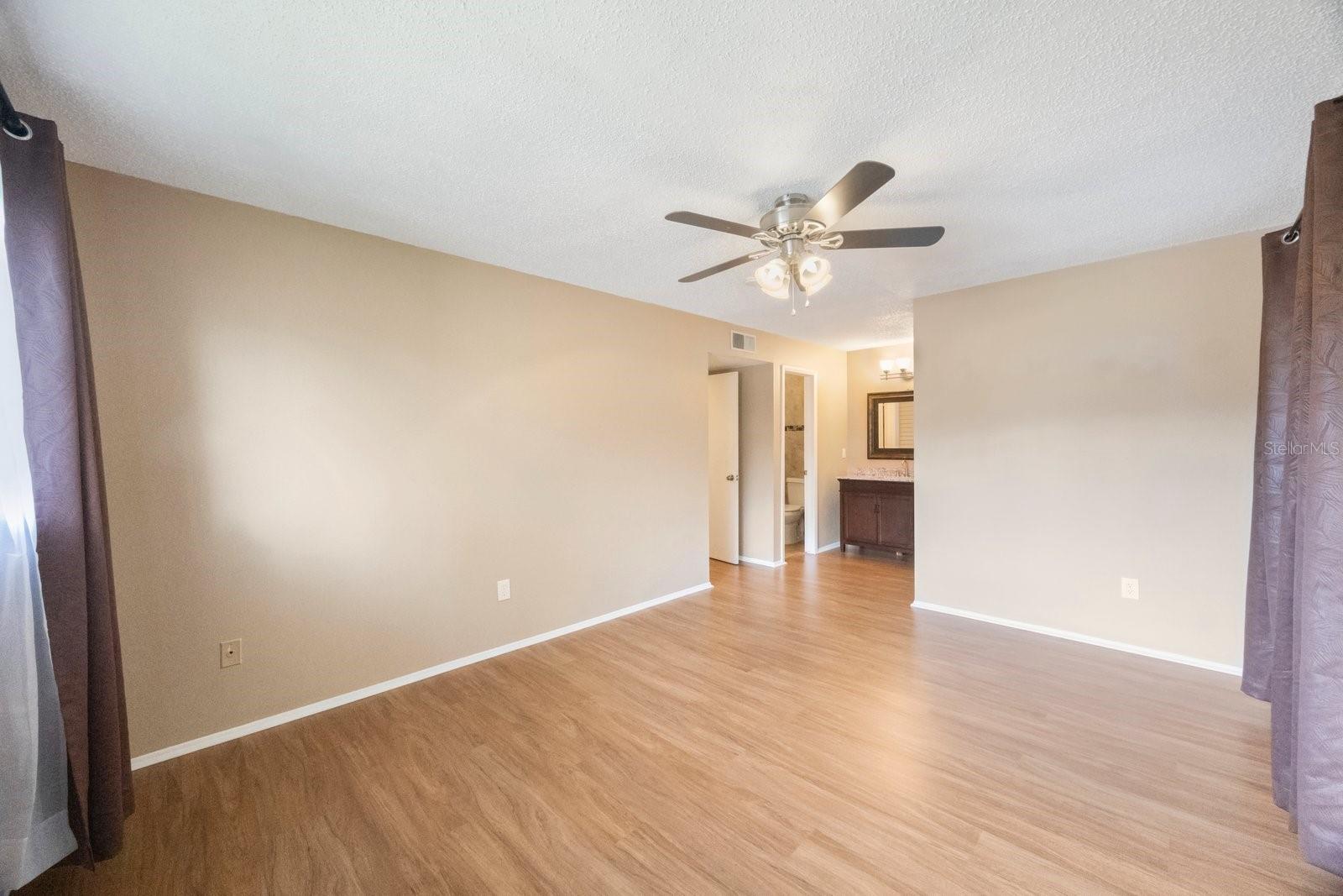 RAINTREE VILLAGE CONDO N - Residential