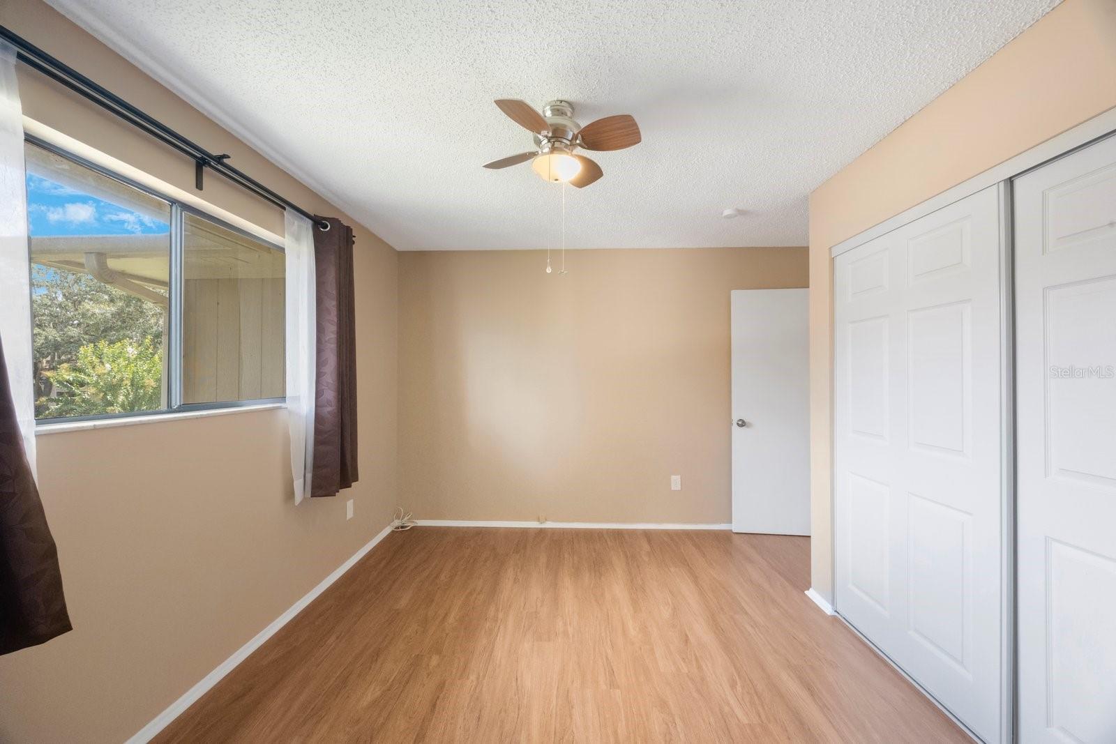 RAINTREE VILLAGE CONDO N - Residential