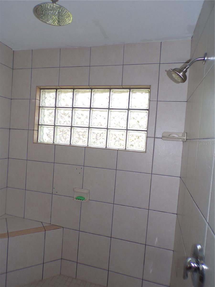 PUNTA GORDA ISLES SEC 14 - Residential Lease