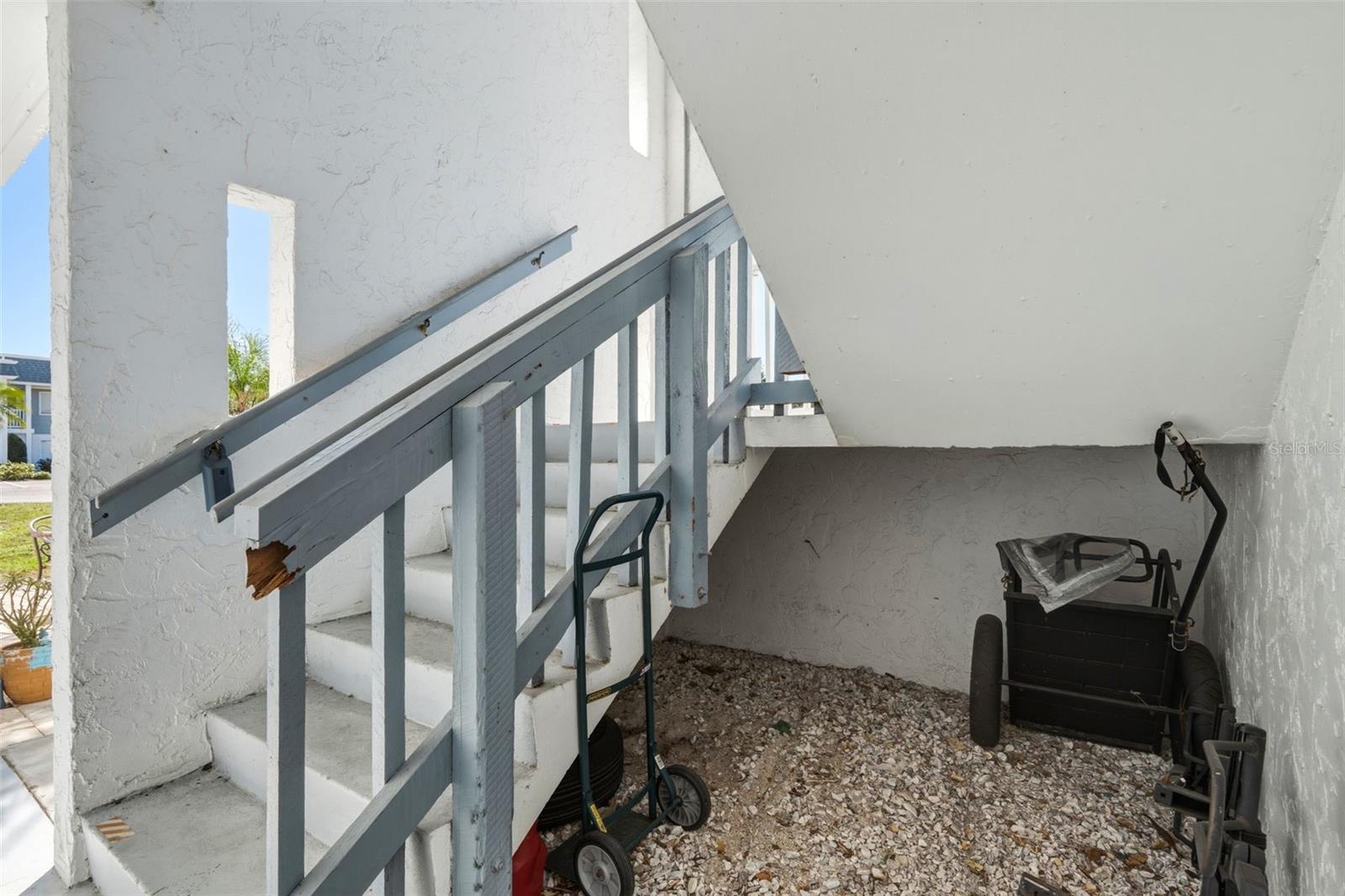 EDGEWATER VILLAGE - Residential