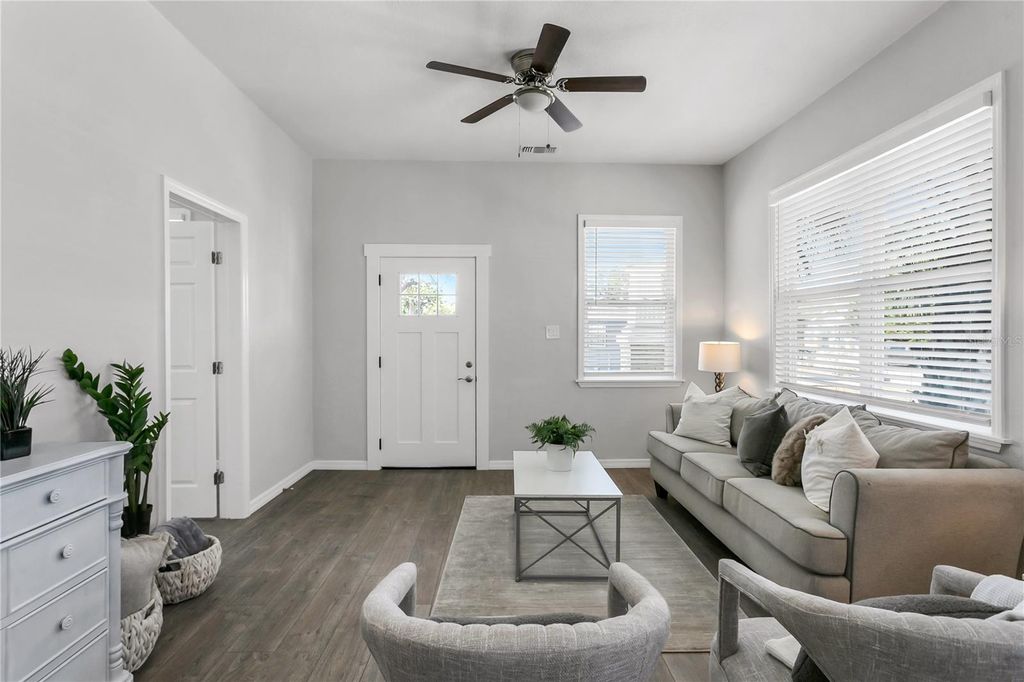 Photo of 1522 E 21st Avenue, Tampa, FL 33605 (MLS # TB8462579)