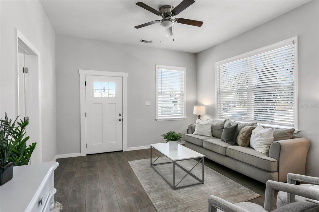 Photo of 1522 E 21st Avenue, Tampa, FL 33605 (MLS # TB8462579)