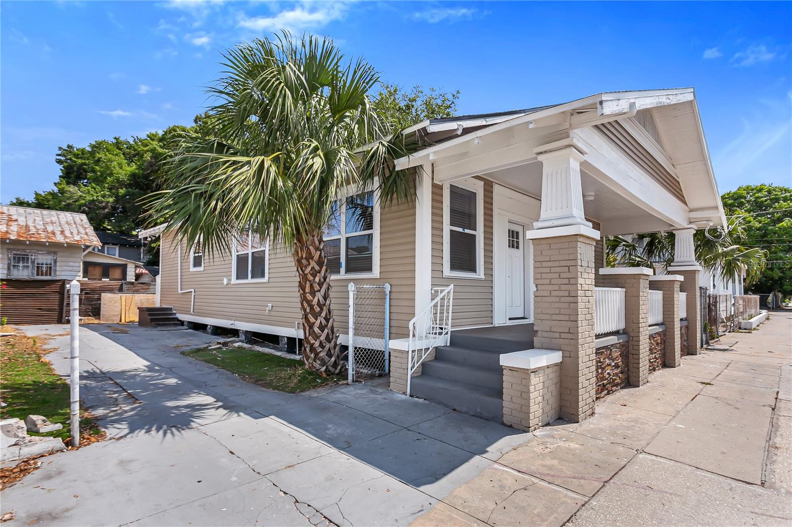 LA CARBAYERA - Residential