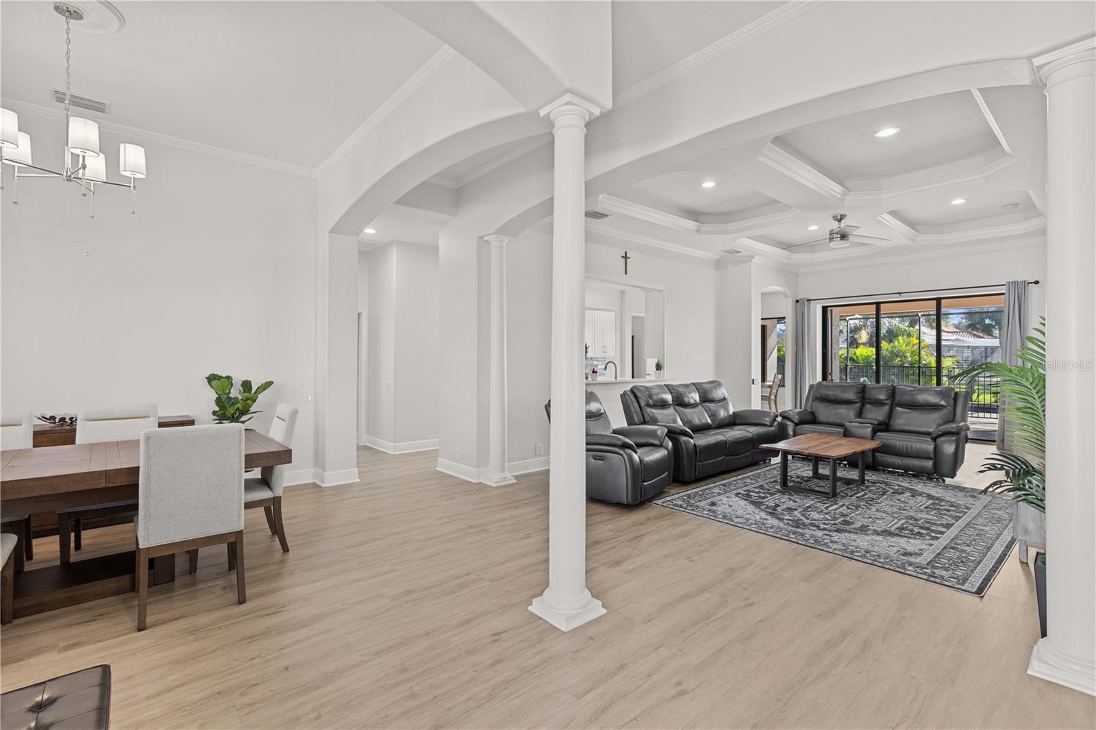 BOBCAT TRAIL - Residential