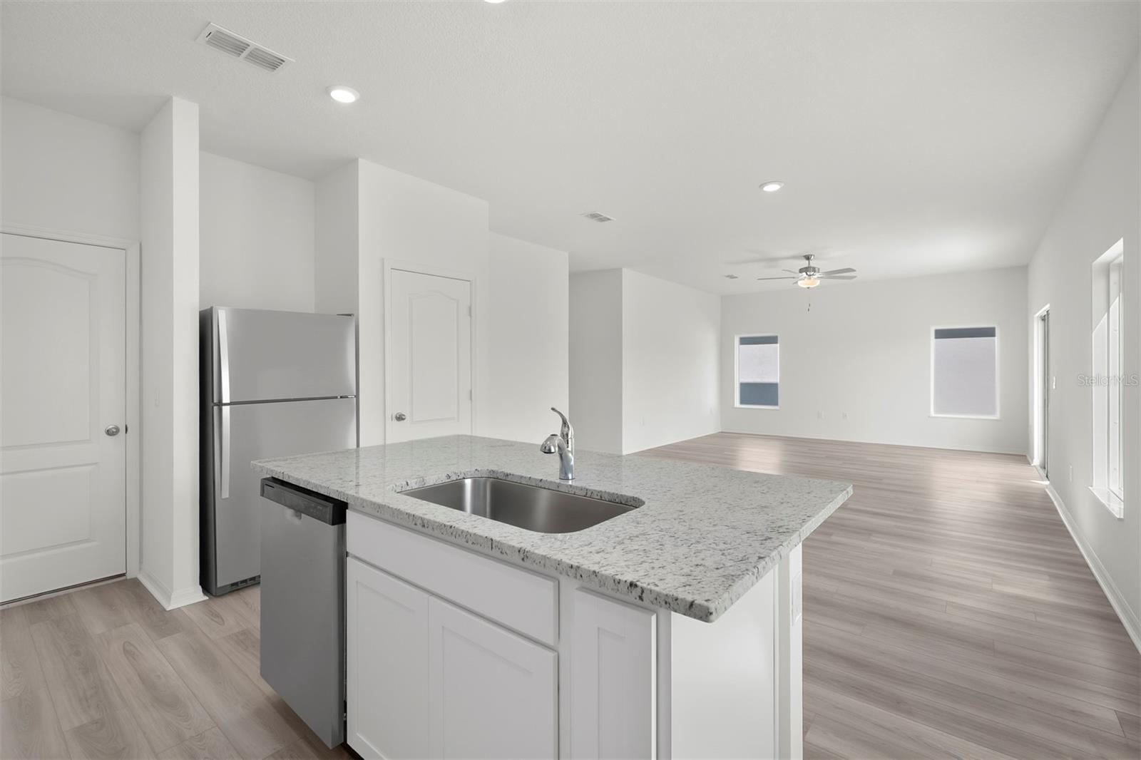 PEACH CROSSINGS - Residential