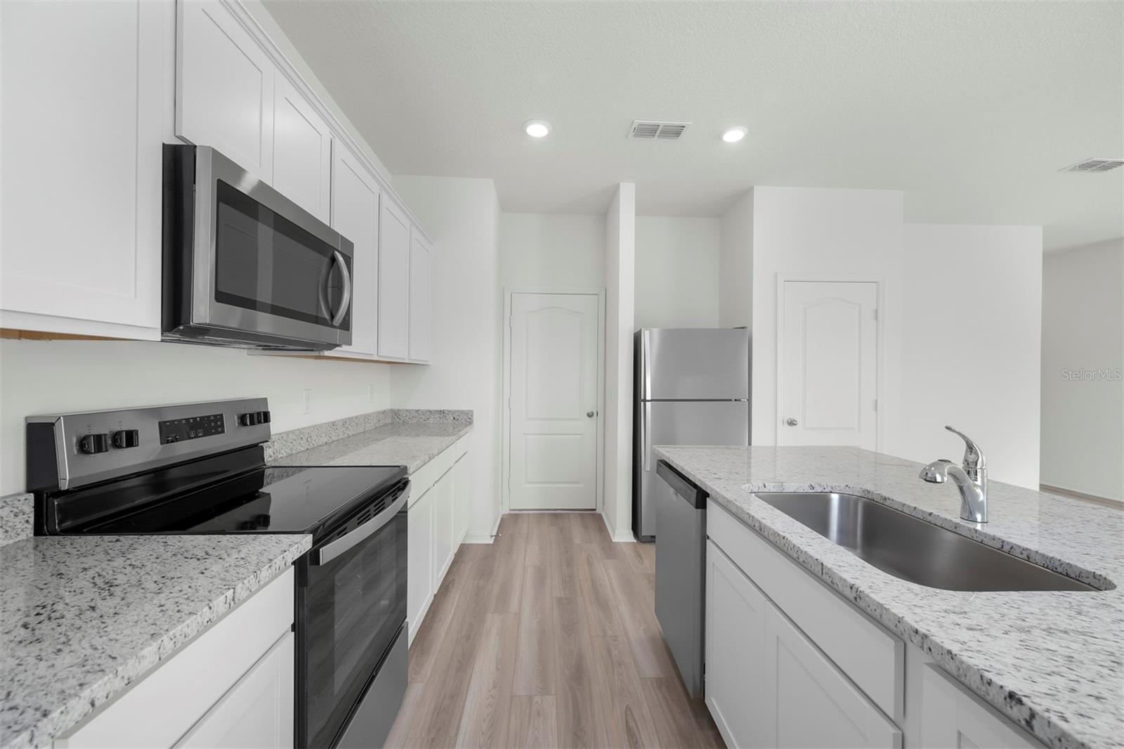 PEACH CROSSINGS - Residential