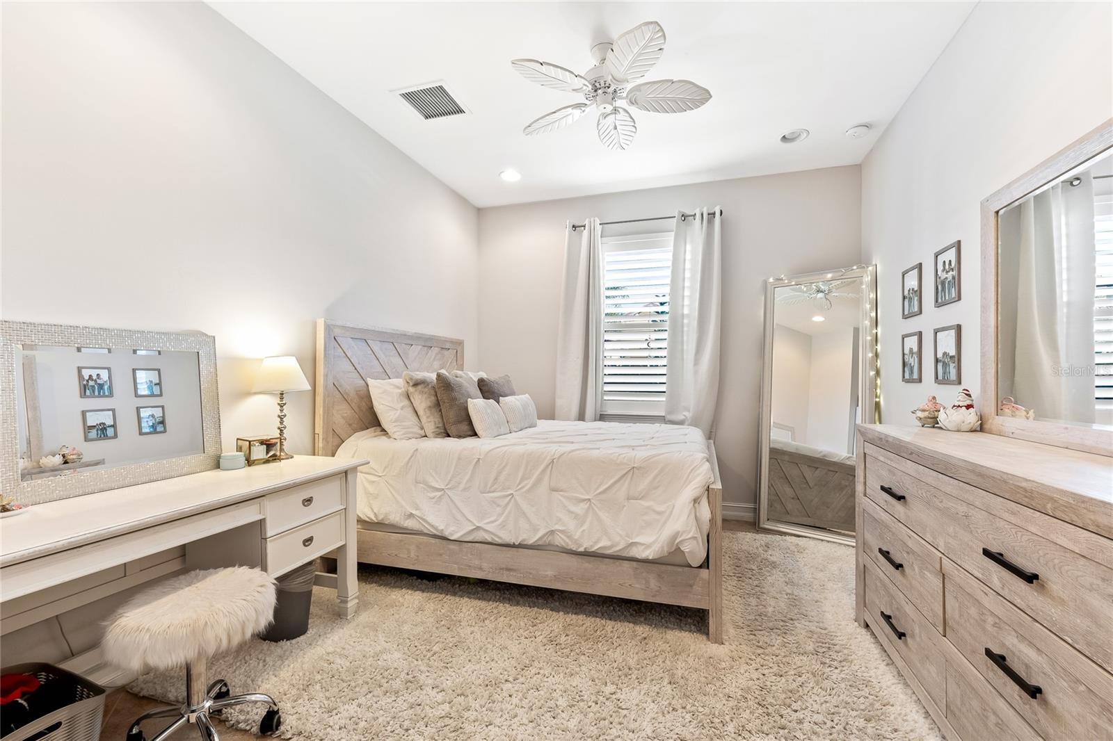 CALUSA PARK - Residential Lease