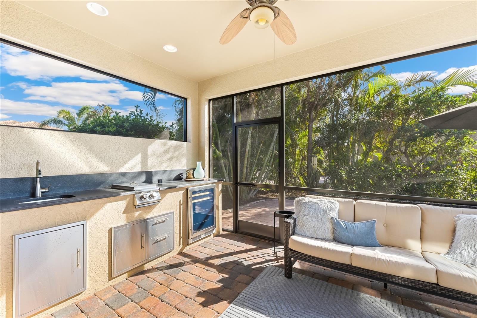 CALUSA PARK - Residential Lease