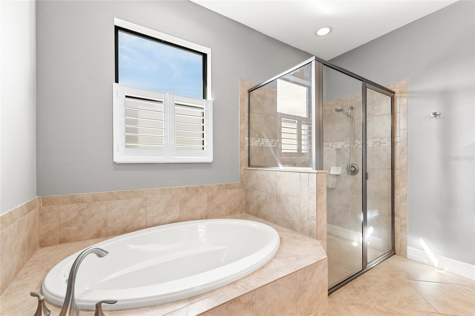 CALUSA PARK - Residential Lease