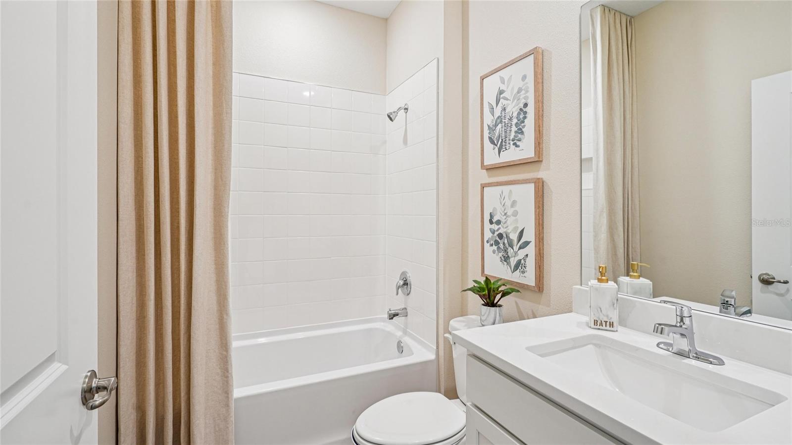 MOCKINGBIRD RESERVE AT WINDING OAKS - Residential