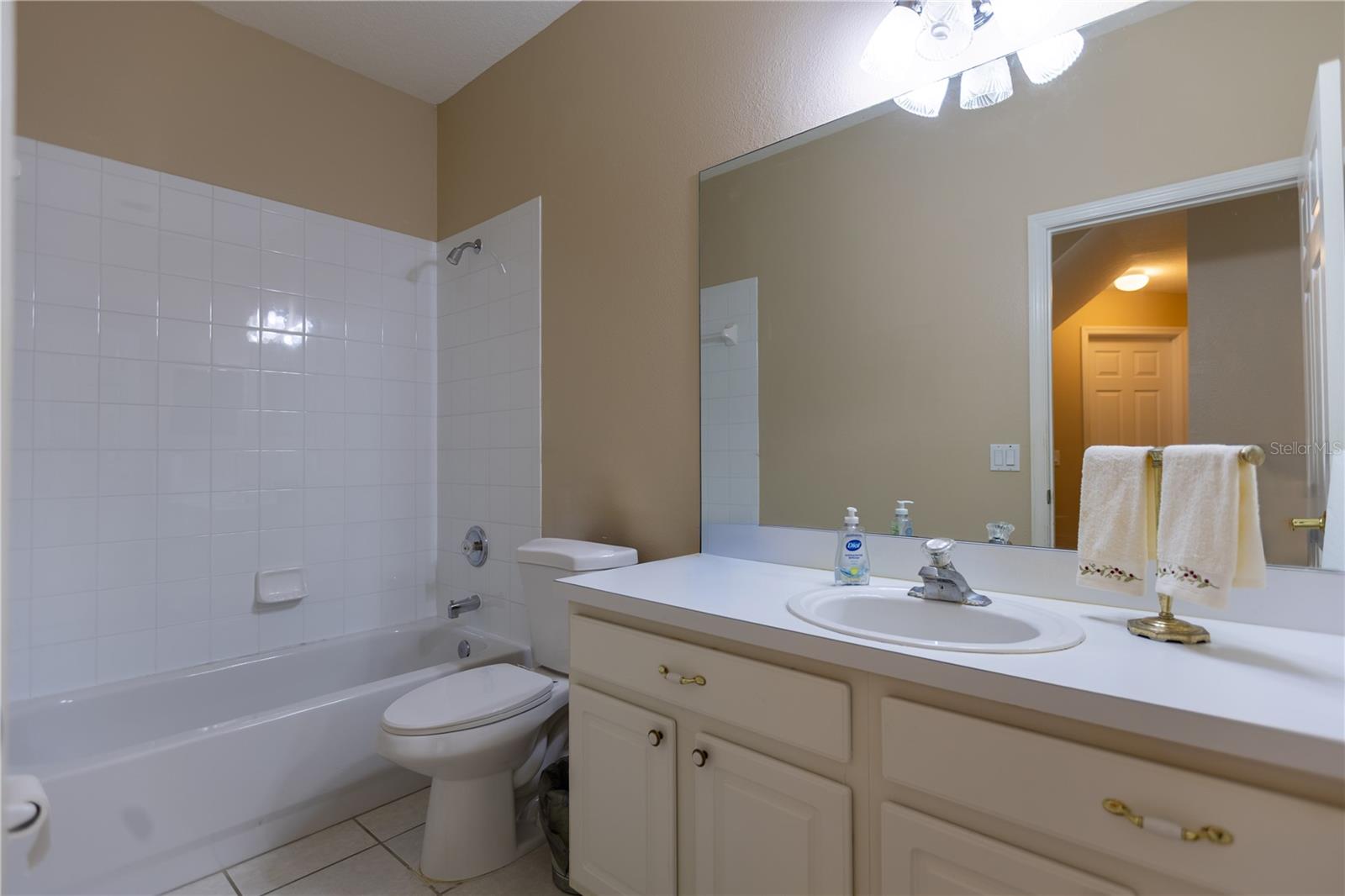 WYNDHAM LAKES PH 04 - Residential