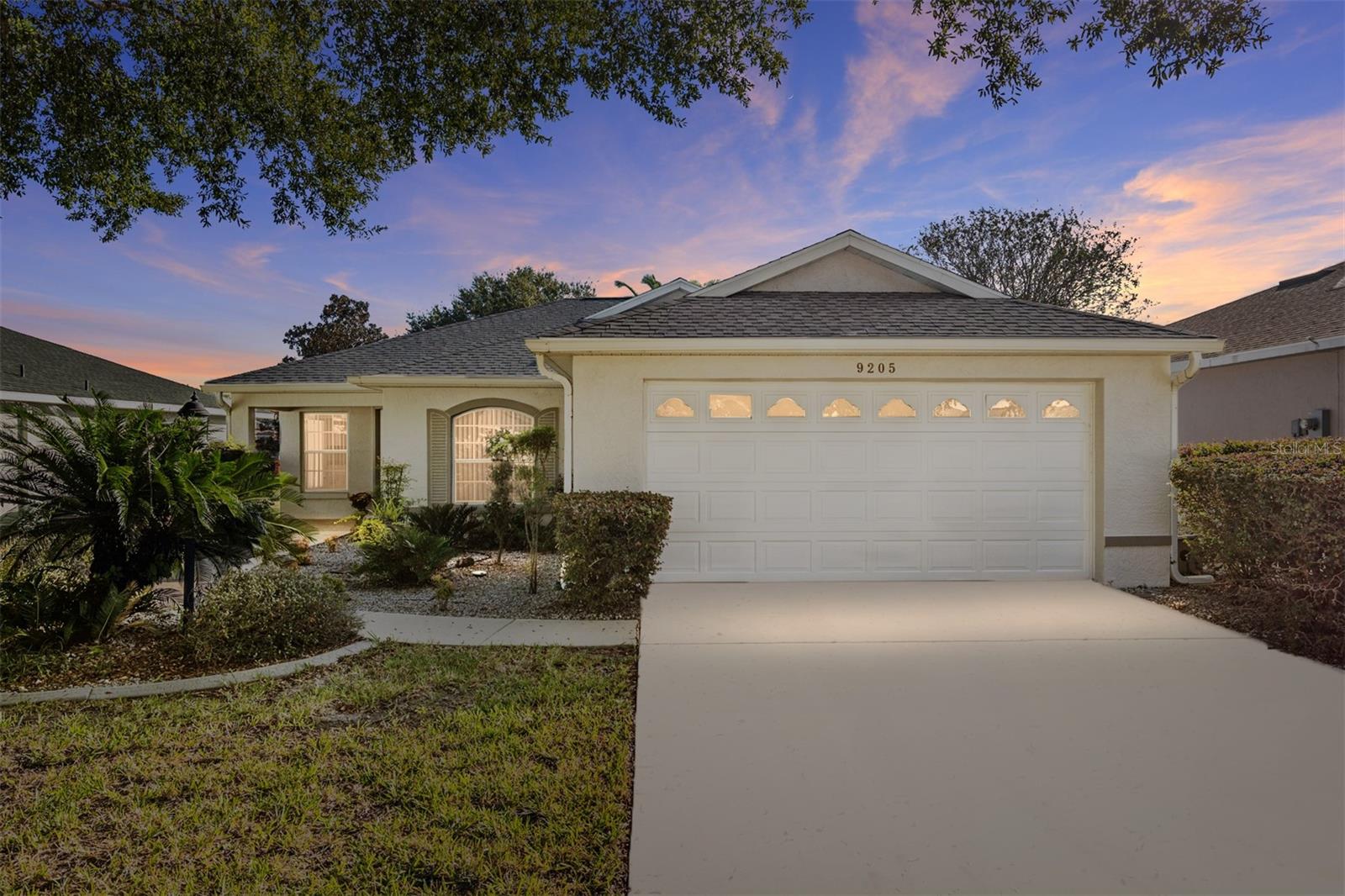 ON TOP OF THE WORLD - Residential